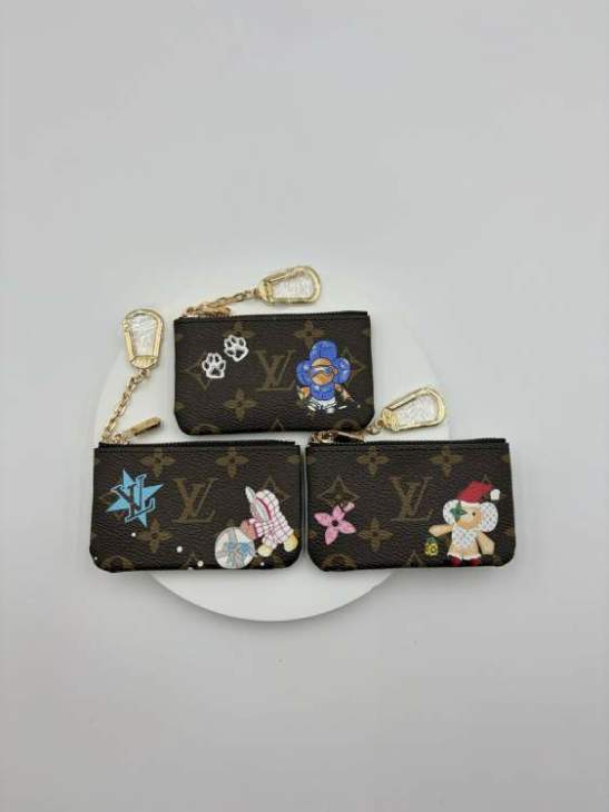 Picture of Louis Vuitton Wallets _SKUfw219657246fw